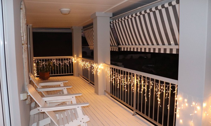 Burleigh Waters House | Burleigh Waters Oasis- Large Home Walking Distance to the Beach