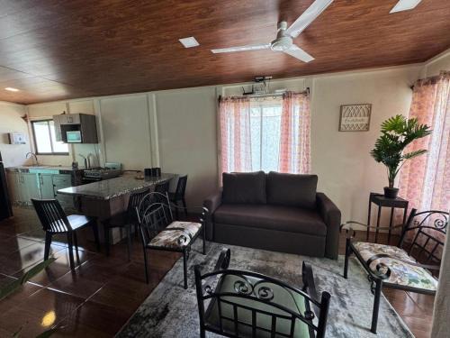 Parrita House | Casa el descanso