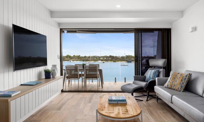 Noosa Heads Apartment | Commodore Apartment 5, Noosa Heads