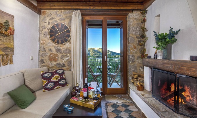 Arachova Apartment | Cosy Loft in Kalyvia Arachovas