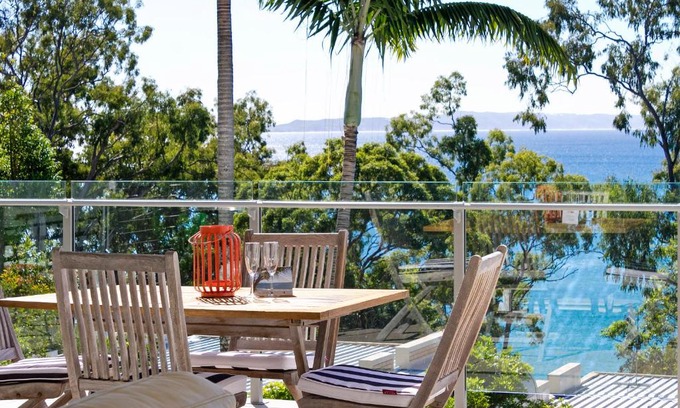 Noosa Heads House | Courtyard Charm, Ocean Views, Little Cove
