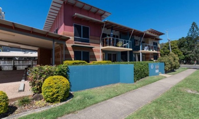 Maroochydore Apartment | "CWA" is centrally located and walking distance to all amenities.