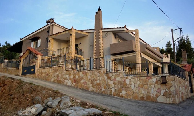 Aria House | Dream House with Panoramic View in Nafplio