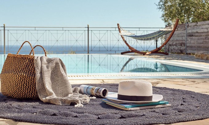Varvara Villa | Emerald Classic Villa