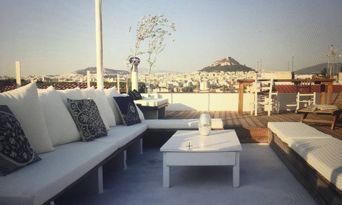 Thissio House | Fabulous 3 Storey House with Amazing Acropolis Views In The Heart of Athens