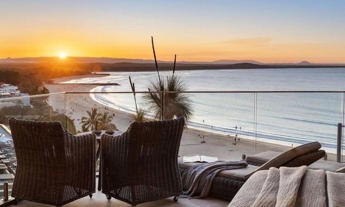 Noosa Heads Apartment | Hastings Park: Lavish Ocean Vista Luxury