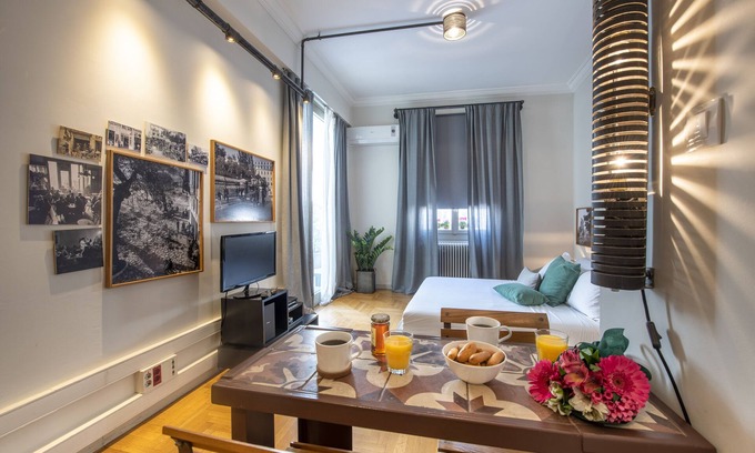 Kolonaki Apartment | Hidesign Athens Luxury Studio in Kolonaki