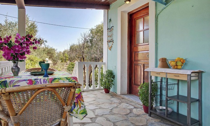 Vasilikos Apartment | Holiday Apartment "Areti Orfeas Apartment 7" near Beach with Balcony & Wi-Fi