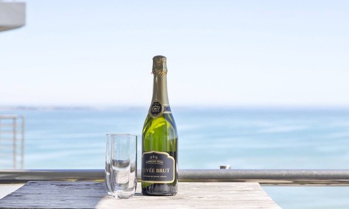 Bloubergstrand Apartment | Horizon Bay 1405, Blouberg by HMH