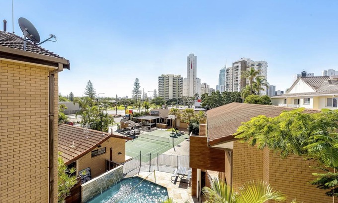 Surfers Paradise Hostel | Hostel ∙ 8 guests