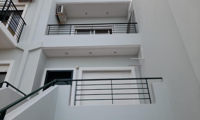 Spata-Artemida House | Jenny's Sea View Maisonette