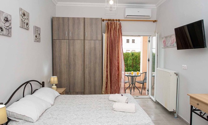 Acharavi Apartment | Lollas Studio 1 Acharavi Corfu