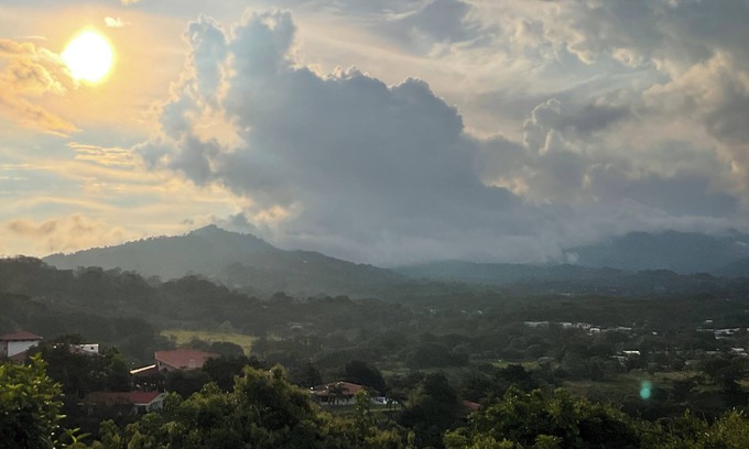 Pan de Azucar House | Luxurious home with stunning mountain views in Costa Rica's Central Valley!