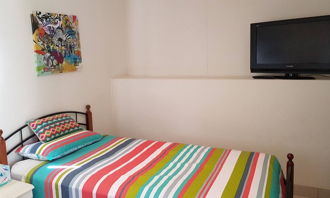 Mudjimba Apartment | Mudjimba Bliss - pets allowed inside & 250M to the surf