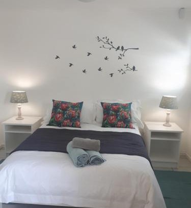 Port Alfred Apartment | NeverToforget Birds Haven