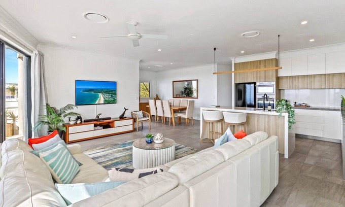 Sunrise Beach Apartment | Penthouse luxe in Sunrise Beach