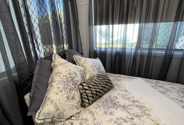 Ormiston Resort | Private room ∙ 1 guest
