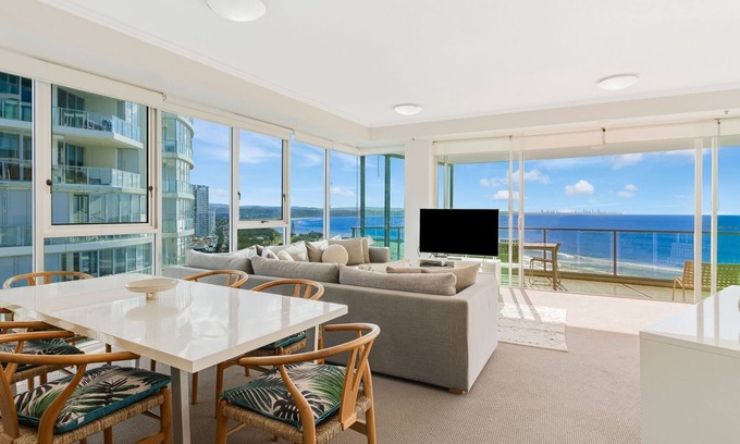 Coolangatta Apartment | Reflections On The Sea Unit 1501 On Coolangatta Beach, Ocean and Coastline views with Wi-Fi Inc.