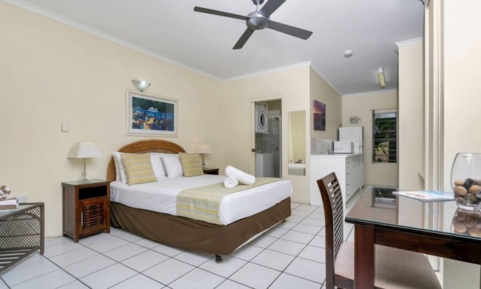 Port Douglas Apartment | Seascape Holidays at The Queenslander Studio