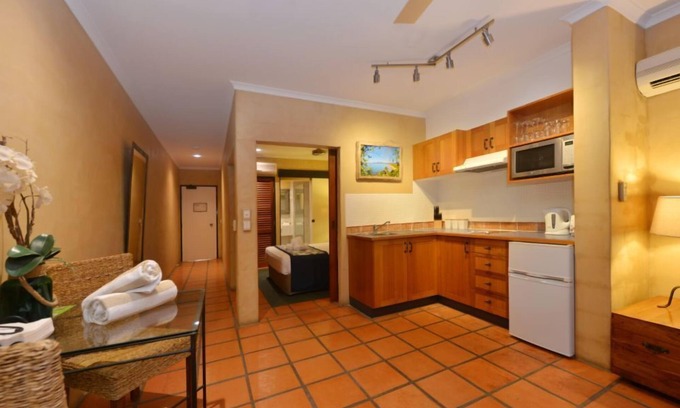 Port Douglas Apartment | Seascape Holidays at Villa San Michele Deluxe Apartment