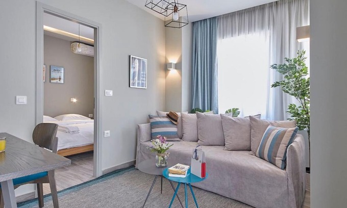 Monastiraki Apartment | Spacious Suite w. huge balcony + Acropolis view