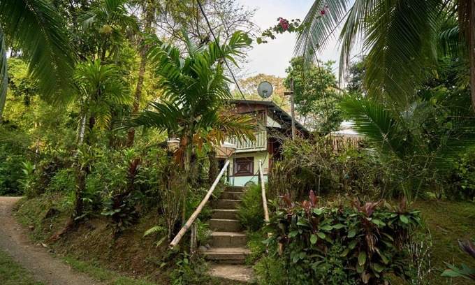 Drake Bay Hotel | Sukia Hostel