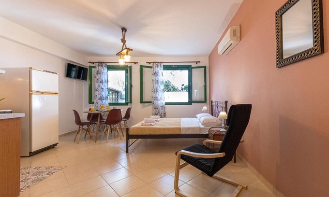 Kontos Apartment | Sunset a beautifull apartment by the sea