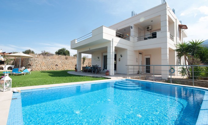 Georgioupolis Villa | Villa Balos with fantastic sea view