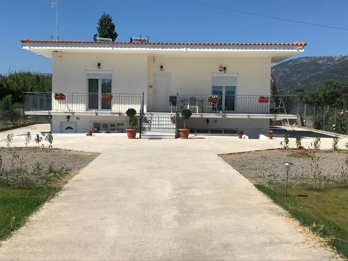 Amarinthos House | Villa Filoxenia