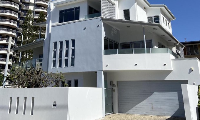 Surfers Paradise House | Villa Garfield Surfers Paradise
