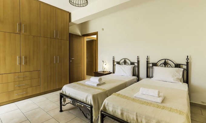 Mikros Gialos Villa | Villa Inna - Near Mikros Gialos Beach
