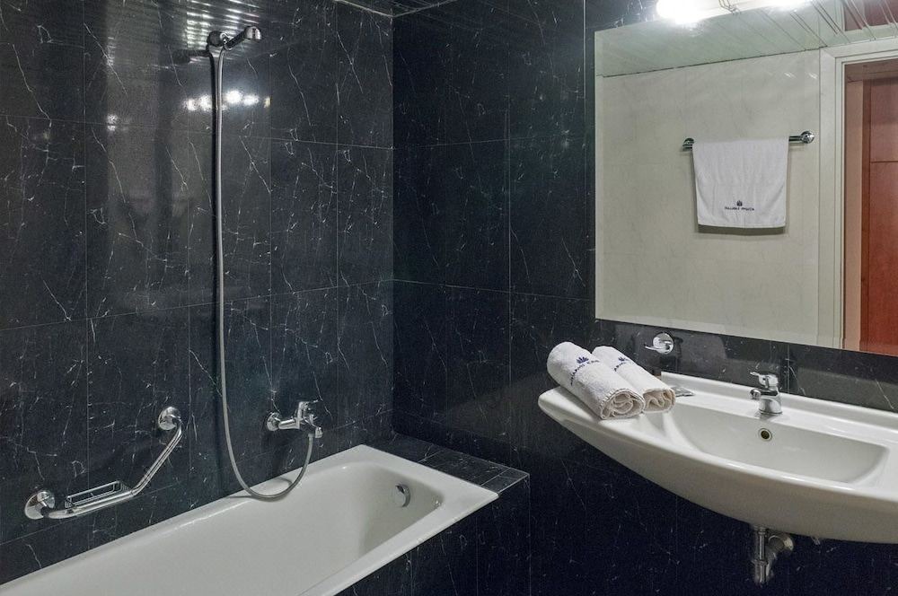 Photo of Bathroom in Acharnes