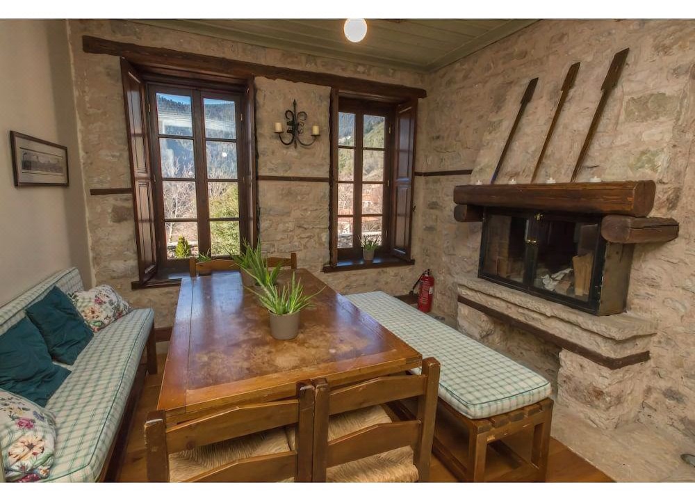 Photo of Livingroom in Karpenisi
