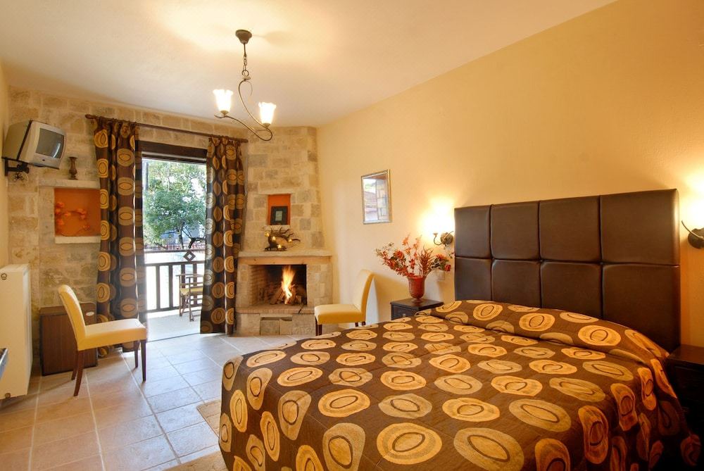 Photo of Bedroom in Elati