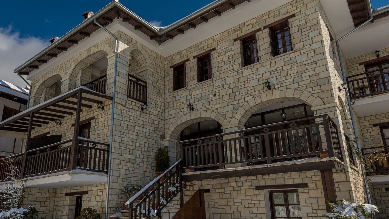 Photo of Buildings in Elati