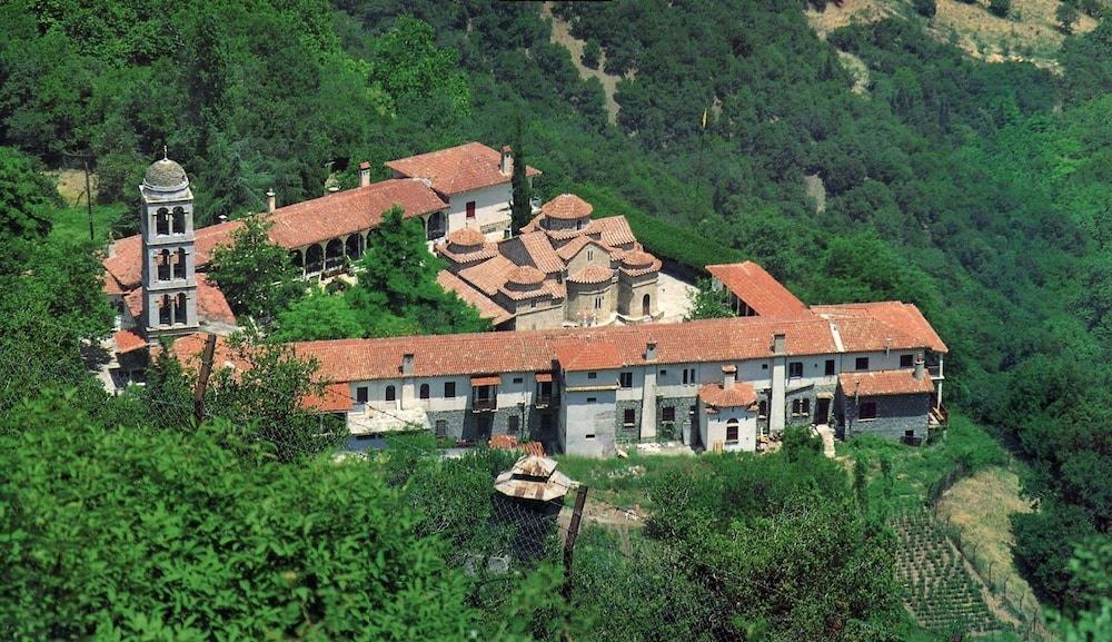 Photo of Buildings in Karavomilos