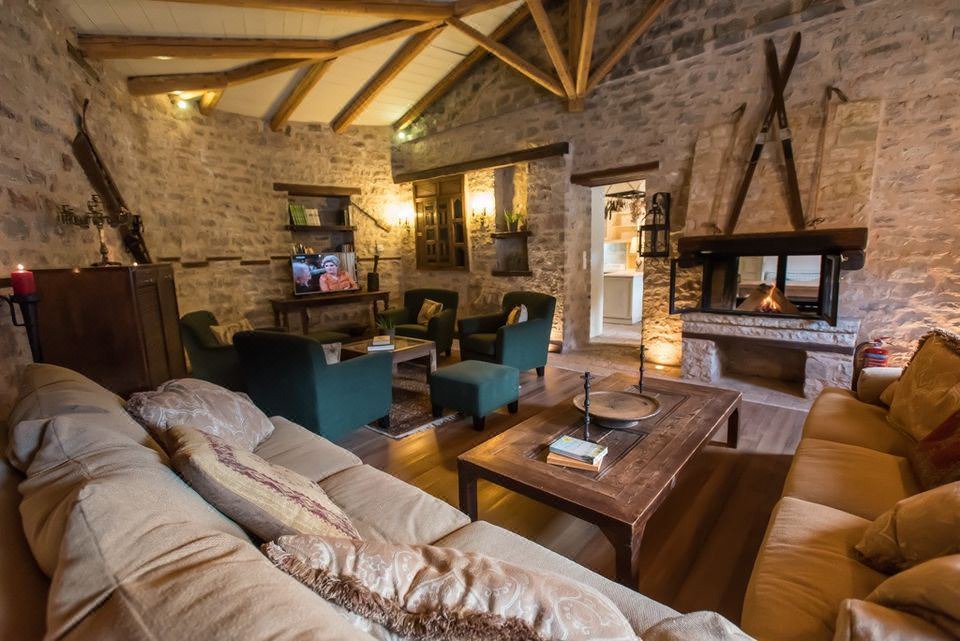 Photo of Livingroom in Karpenisi