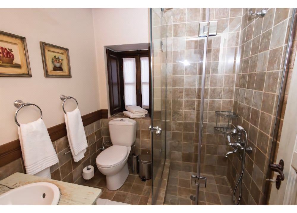 Photo of Bathroom in Karpenisi