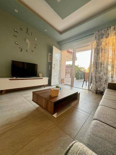 Photo of Livingroom in Sarakiniko