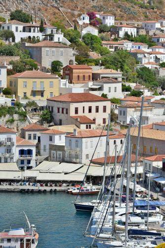 Photo of Others in Hydra