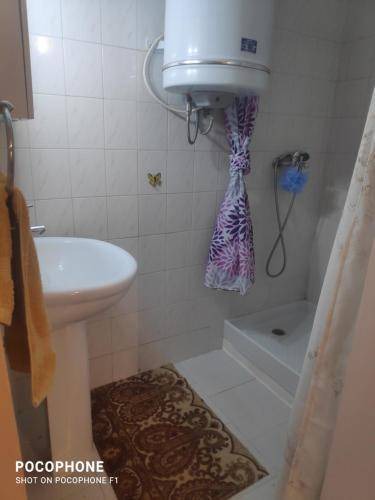 Photo of Bathroom in Kamena Vourla