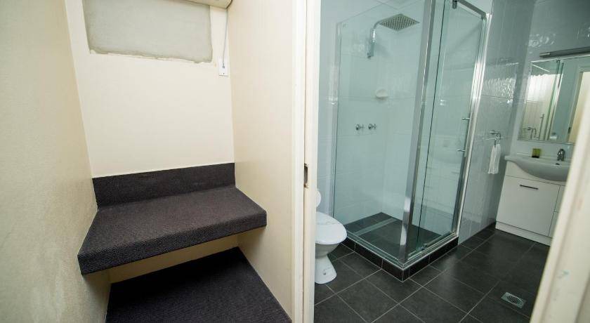 Photo of Bathroom in Sarina