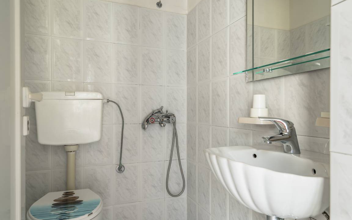 Photo of Bathroom in Lourdata