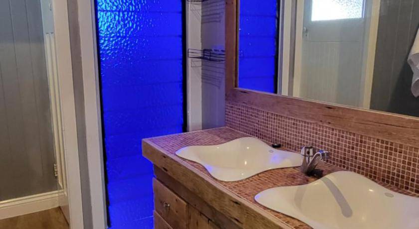 Photo of Bathroom in East Brisbane