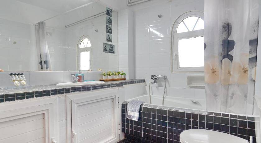 Photo of Bathroom in Xylokastro-Evrostina