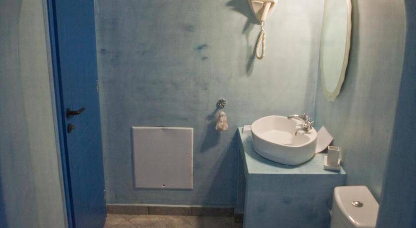 Photo of Bathroom in Foinikounta