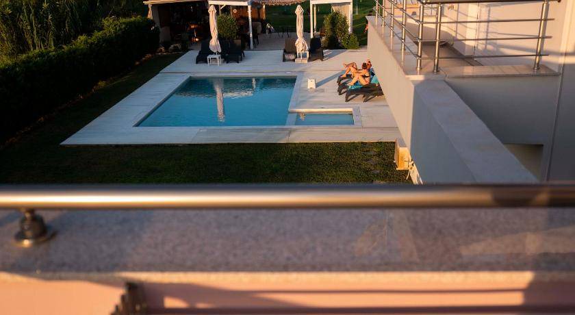 Photo of Patio Balcony in Kourouta