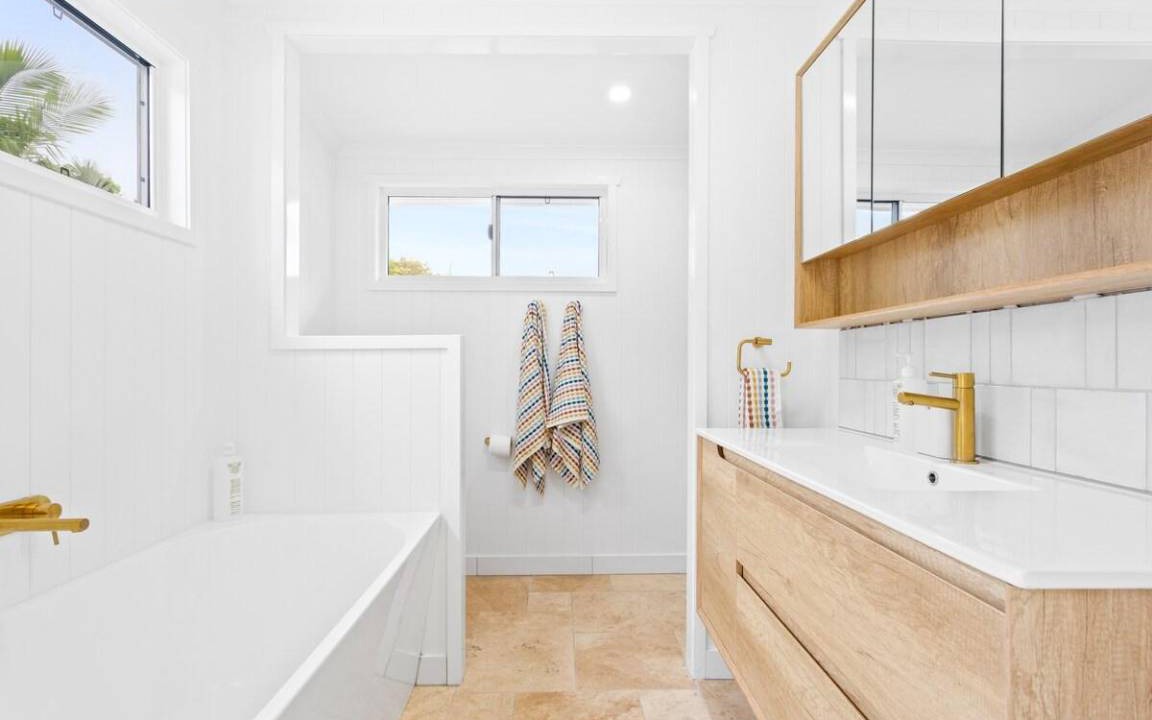 Photo of Bathroom in Cooee Bay