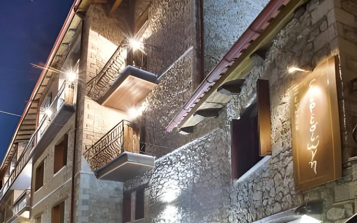 Photo of Others in Arachova
