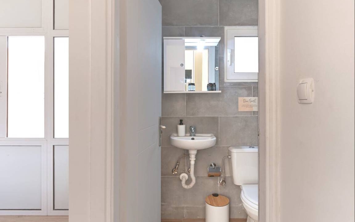 Photo of Bathroom in Neos Kosmos